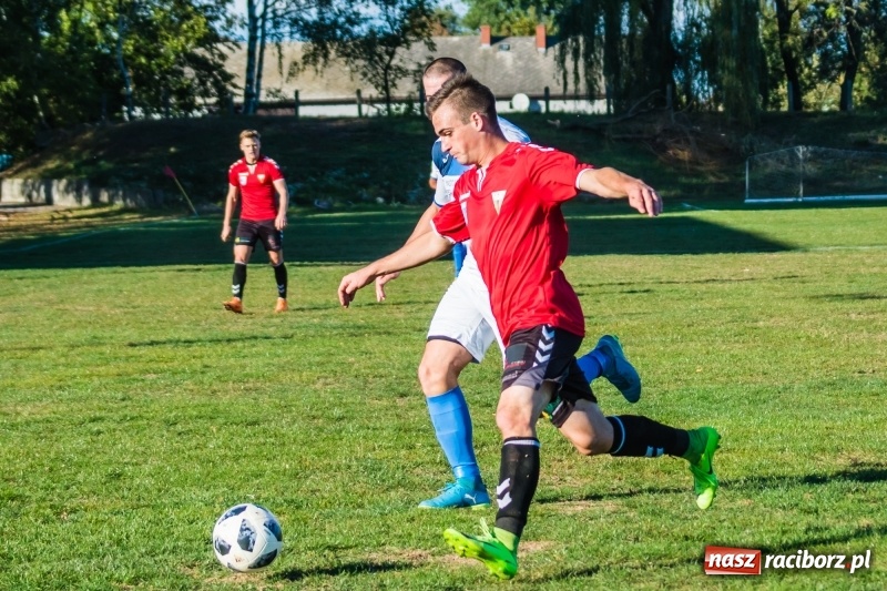Zdjęcie w galerii na portalu naszraciborz.pl: IV liga: Starcie Unii i rezerw tyskiego GKS na remis wiadomości z regionu