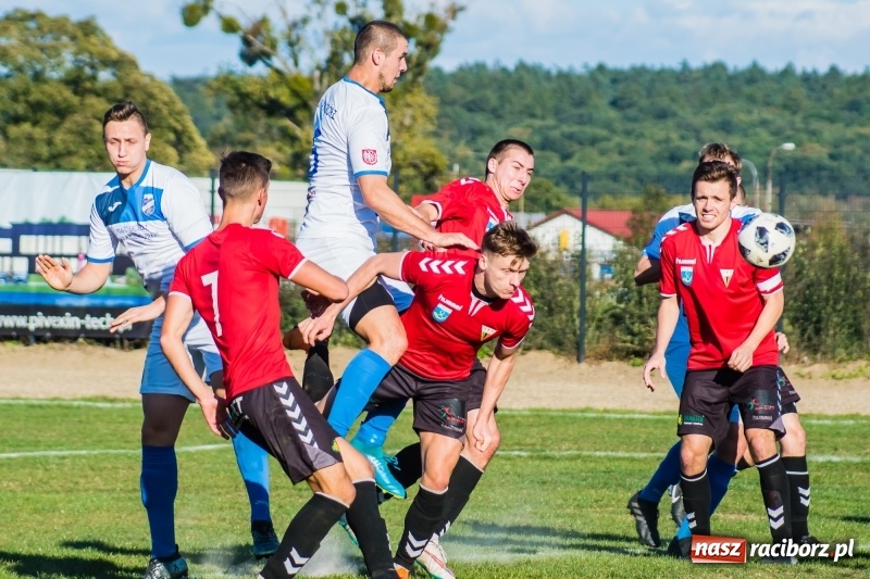 Zdjęcie w galerii na portalu naszraciborz.pl: IV liga: Starcie Unii i rezerw tyskiego GKS na remis wiadomości z regionu