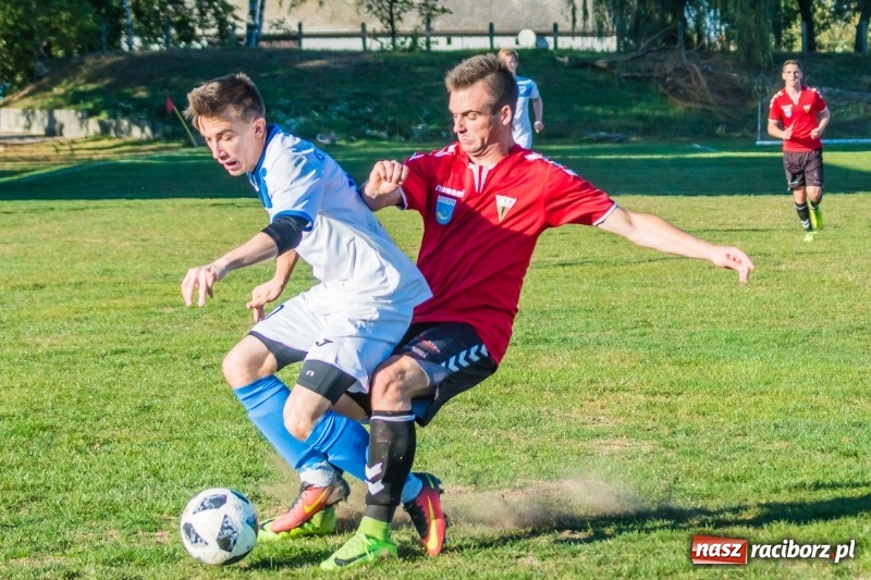 Zdjęcie w galerii na portalu naszraciborz.pl: IV liga: Starcie Unii i rezerw tyskiego GKS na remis wiadomości z regionu