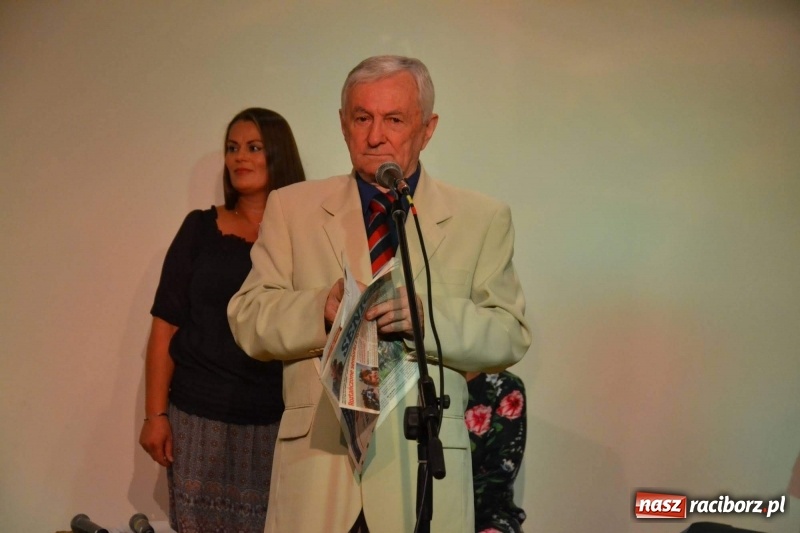 Zdjęcie w galerii na portalu naszraciborz.pl: Z zamkowej sceny. Co Seniorom w duszy gra?  wiadomości z regionu