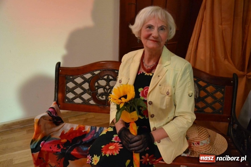 Zdjęcie w galerii na portalu naszraciborz.pl: Z zamkowej sceny. Co Seniorom w duszy gra?  wiadomości z regionu