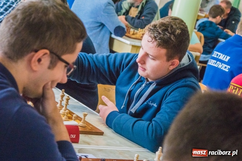 Zdjęcie w galerii na portalu naszraciborz.pl: XIV Memoriał Szachowy im. Wiesława Hanczarka w Raciborzu wiadomości z regionu