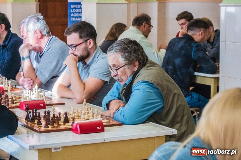 Zdjęcie w galerii na portalu naszraciborz.pl: XIV Memoriał Szachowy im. Wiesława Hanczarka w Raciborzu wiadomości z regionu
