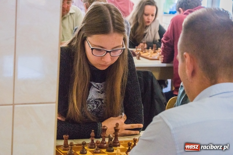 Zdjęcie w galerii na portalu naszraciborz.pl: XIV Memoriał Szachowy im. Wiesława Hanczarka w Raciborzu wiadomości z regionu
