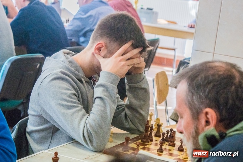 Zdjęcie w galerii na portalu naszraciborz.pl: XIV Memoriał Szachowy im. Wiesława Hanczarka w Raciborzu wiadomości z regionu