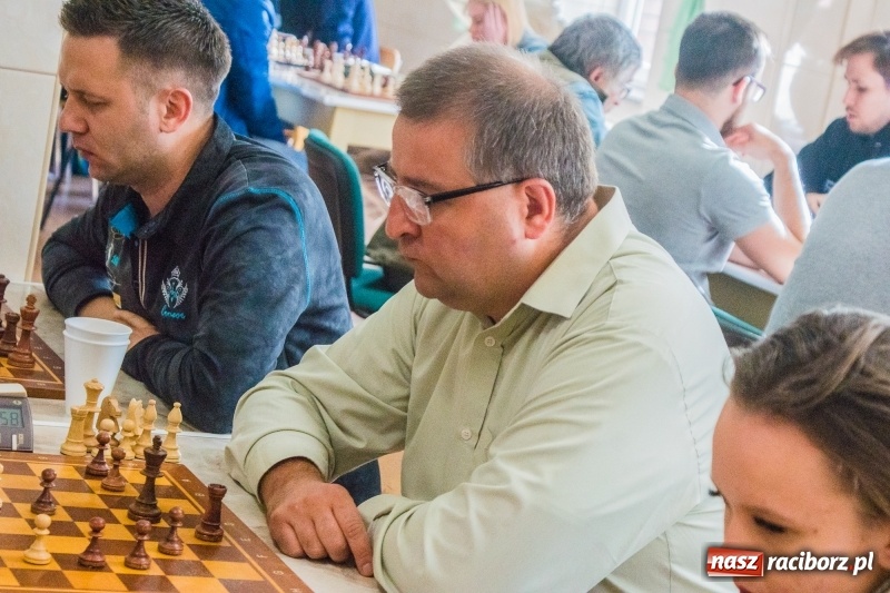 Zdjęcie w galerii na portalu naszraciborz.pl: XIV Memoriał Szachowy im. Wiesława Hanczarka w Raciborzu wiadomości z regionu