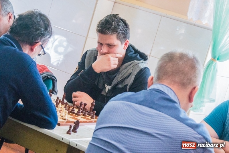 Zdjęcie w galerii na portalu naszraciborz.pl: XIV Memoriał Szachowy im. Wiesława Hanczarka w Raciborzu wiadomości z regionu