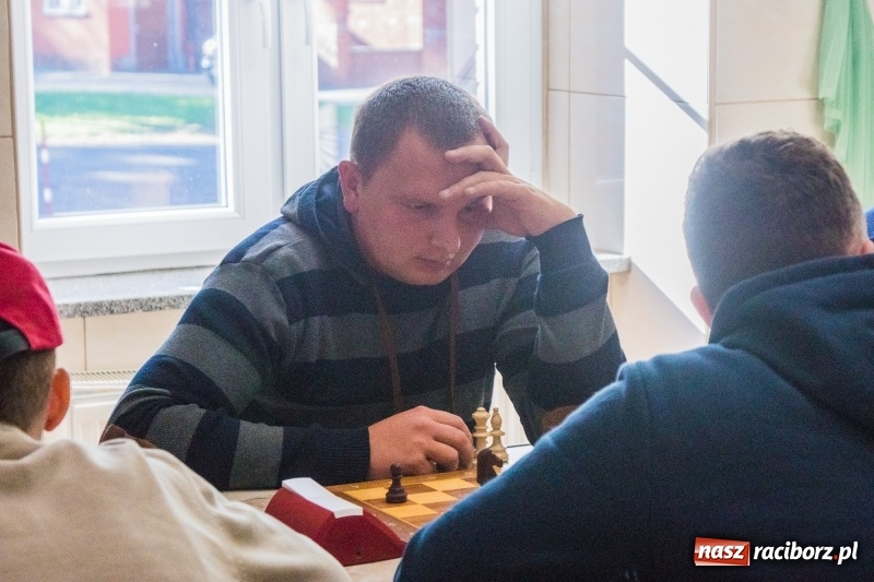 Zdjęcie w galerii na portalu naszraciborz.pl: XIV Memoriał Szachowy im. Wiesława Hanczarka w Raciborzu wiadomości z regionu