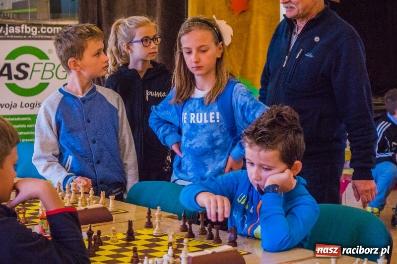 Zdjęcie w galerii na portalu naszraciborz.pl: XIV Memoriał Szachowy im. Wiesława Hanczarka w Raciborzu wiadomości z regionu