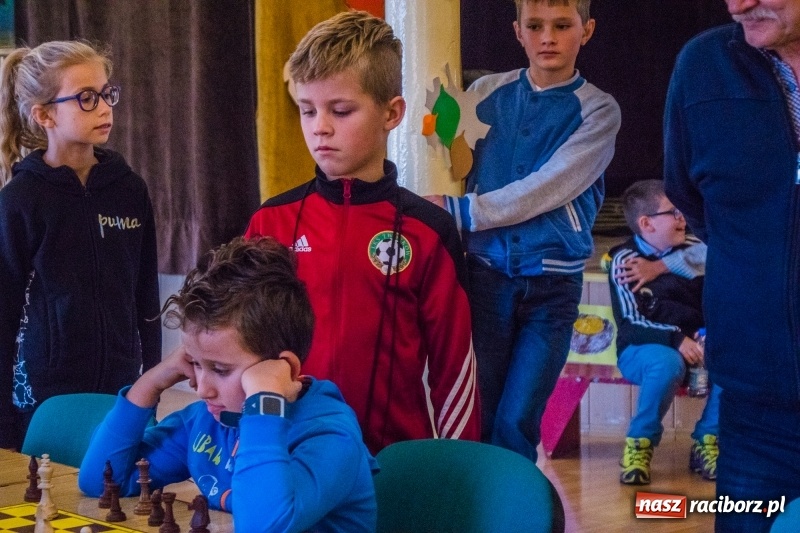 Zdjęcie w galerii na portalu naszraciborz.pl: XIV Memoriał Szachowy im. Wiesława Hanczarka w Raciborzu wiadomości z regionu