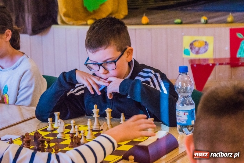 Zdjęcie w galerii na portalu naszraciborz.pl: XIV Memoriał Szachowy im. Wiesława Hanczarka w Raciborzu wiadomości z regionu