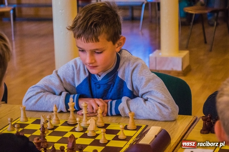 Zdjęcie w galerii na portalu naszraciborz.pl: XIV Memoriał Szachowy im. Wiesława Hanczarka w Raciborzu wiadomości z regionu