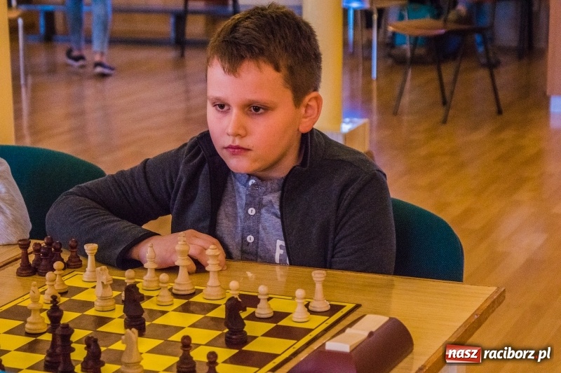 Zdjęcie w galerii na portalu naszraciborz.pl: XIV Memoriał Szachowy im. Wiesława Hanczarka w Raciborzu wiadomości z regionu