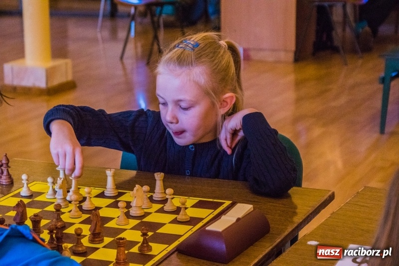 Zdjęcie w galerii na portalu naszraciborz.pl: XIV Memoriał Szachowy im. Wiesława Hanczarka w Raciborzu wiadomości z regionu