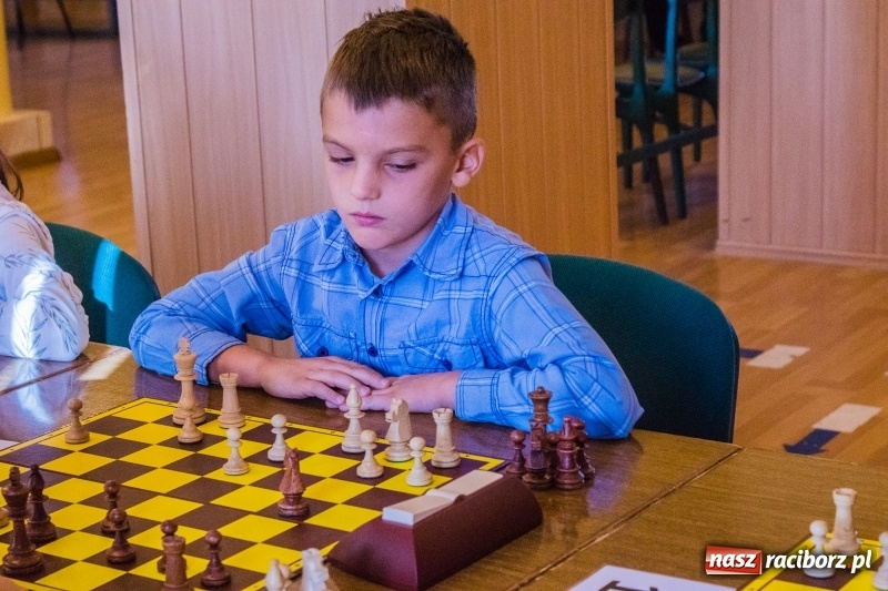 Zdjęcie w galerii na portalu naszraciborz.pl: XIV Memoriał Szachowy im. Wiesława Hanczarka w Raciborzu wiadomości z regionu