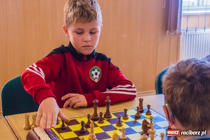 Zdjęcie w galerii na portalu naszraciborz.pl: XIV Memoriał Szachowy im. Wiesława Hanczarka w Raciborzu wiadomości z regionu