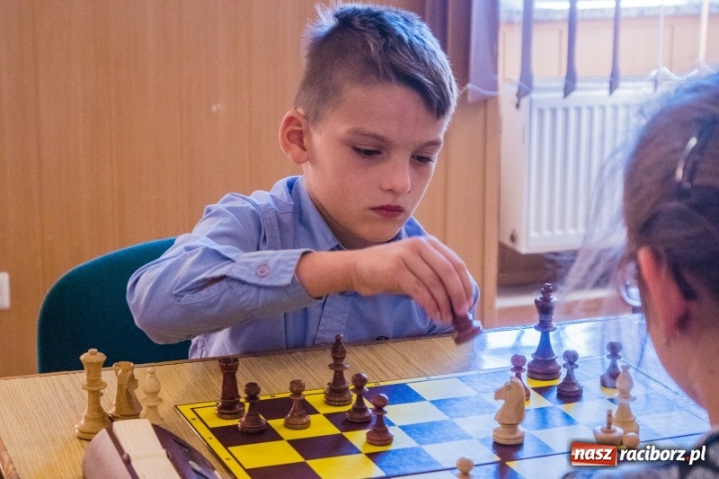 Zdjęcie w galerii na portalu naszraciborz.pl: XIV Memoriał Szachowy im. Wiesława Hanczarka w Raciborzu wiadomości z regionu