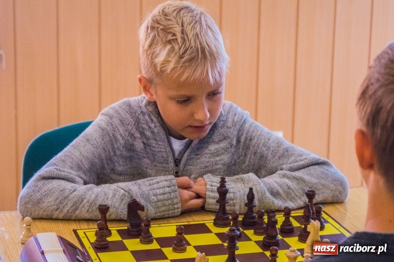 Zdjęcie w galerii na portalu naszraciborz.pl: XIV Memoriał Szachowy im. Wiesława Hanczarka w Raciborzu wiadomości z regionu
