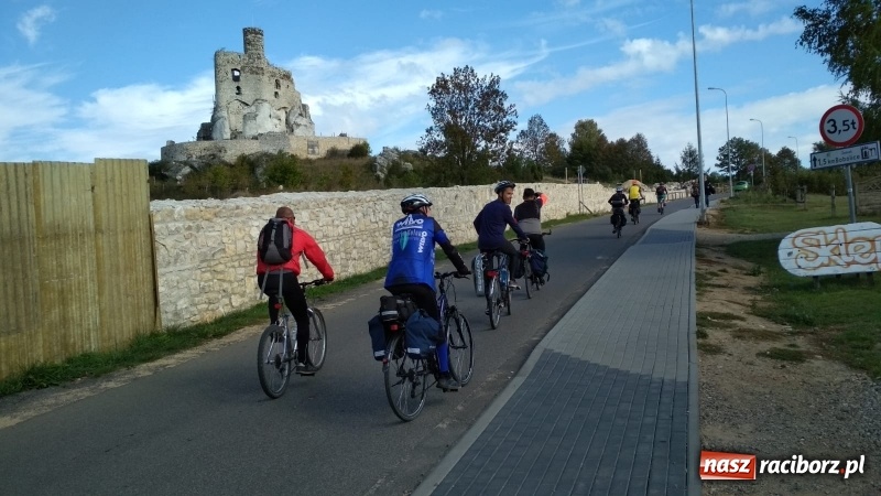 Zdjęcie w galerii na portalu naszraciborz.pl: Na kołach historii. Rowerowa podróż w czasie  wiadomości z regionu