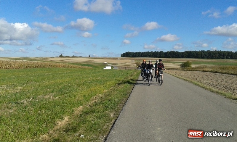 Zdjęcie w galerii na portalu naszraciborz.pl: Na kołach historii. Rowerowa podróż w czasie  wiadomości z regionu