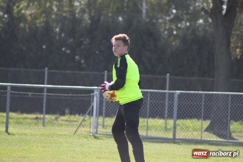 Zdjęcie w galerii na portalu naszraciborz.pl: Juniorskie derby gminy dla Krzanowic wiadomości z regionu