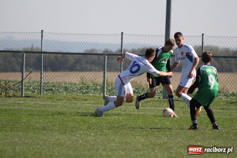 Zdjęcie w galerii na portalu naszraciborz.pl: Juniorskie derby gminy dla Krzanowic wiadomości z regionu