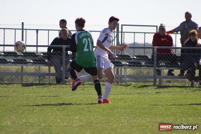 Zdjęcie w galerii na portalu naszraciborz.pl: Juniorskie derby gminy dla Krzanowic wiadomości z regionu