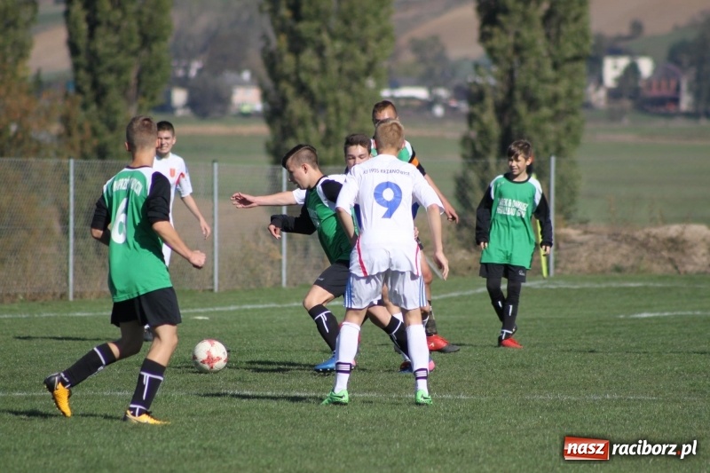 Zdjęcie w galerii na portalu naszraciborz.pl: Juniorskie derby gminy dla Krzanowic wiadomości z regionu