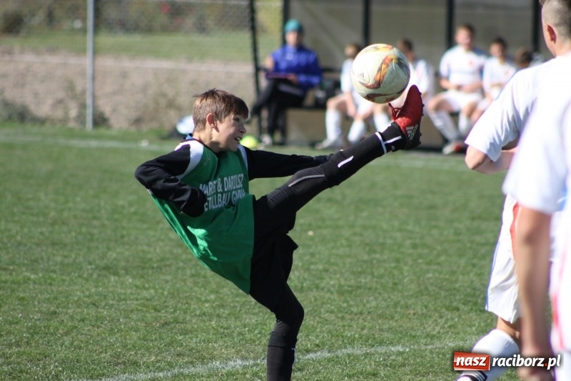 Zdjęcie w galerii na portalu naszraciborz.pl: Juniorskie derby gminy dla Krzanowic wiadomości z regionu
