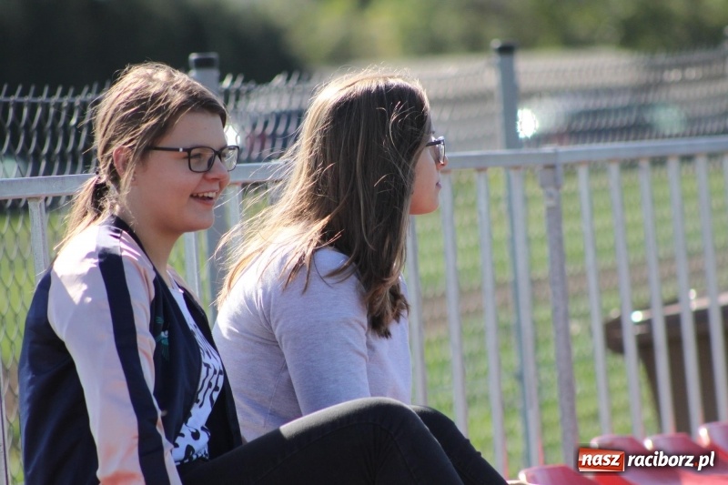 Zdjęcie w galerii na portalu naszraciborz.pl: Juniorskie derby gminy dla Krzanowic wiadomości z regionu