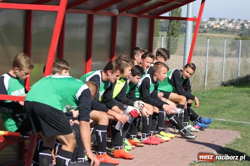 Zdjęcie w galerii na portalu naszraciborz.pl: Juniorskie derby gminy dla Krzanowic wiadomości z regionu