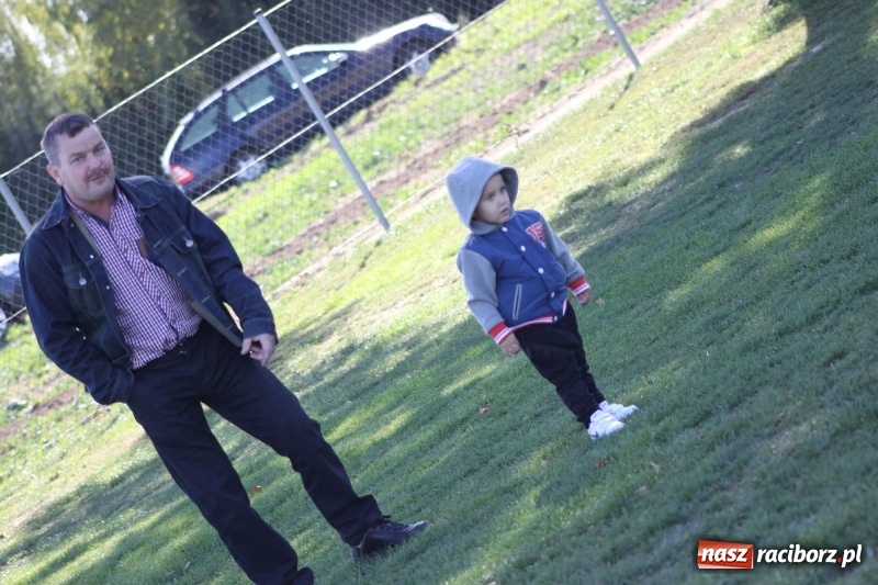 Zdjęcie w galerii na portalu naszraciborz.pl: Juniorskie derby gminy dla Krzanowic wiadomości z regionu