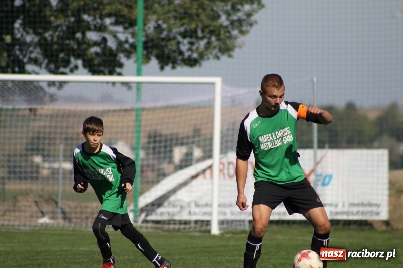 Zdjęcie w galerii na portalu naszraciborz.pl: Juniorskie derby gminy dla Krzanowic wiadomości z regionu