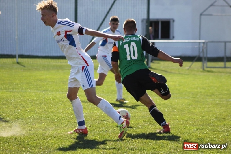 Zdjęcie w galerii na portalu naszraciborz.pl: Juniorskie derby gminy dla Krzanowic wiadomości z regionu