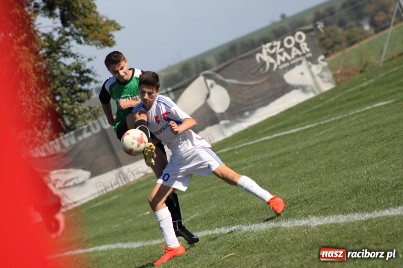 Zdjęcie w galerii na portalu naszraciborz.pl: Juniorskie derby gminy dla Krzanowic wiadomości z regionu
