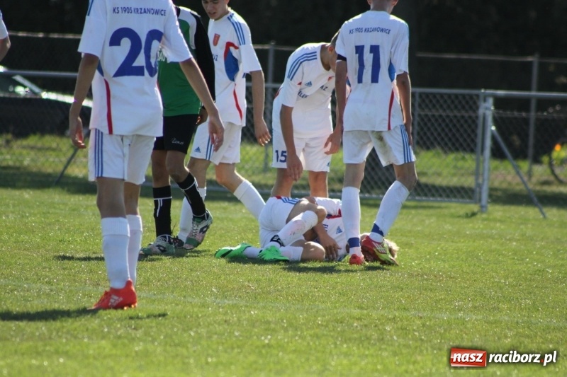 Zdjęcie w galerii na portalu naszraciborz.pl: Juniorskie derby gminy dla Krzanowic wiadomości z regionu