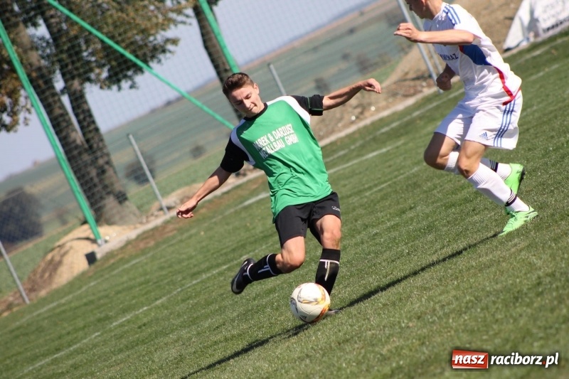 Zdjęcie w galerii na portalu naszraciborz.pl: Juniorskie derby gminy dla Krzanowic wiadomości z regionu