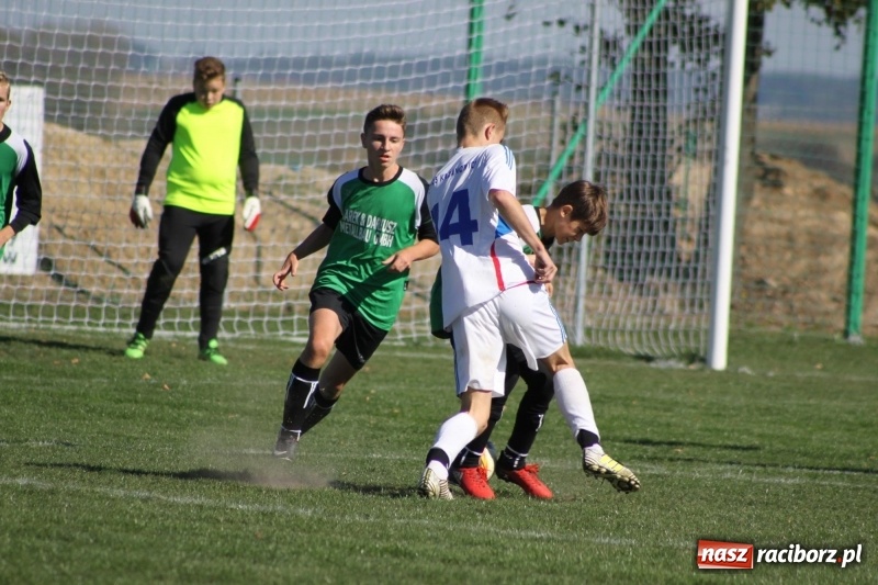 Zdjęcie w galerii na portalu naszraciborz.pl: Juniorskie derby gminy dla Krzanowic wiadomości z regionu