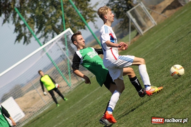 Zdjęcie w galerii na portalu naszraciborz.pl: Juniorskie derby gminy dla Krzanowic wiadomości z regionu