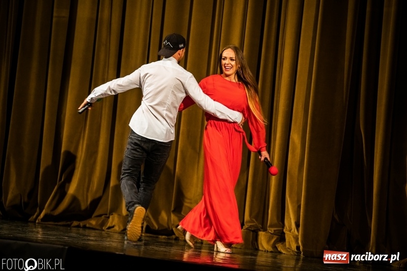 Zdjęcie w galerii na portalu naszraciborz.pl: Gala zespołu tanecznego Skaza w Raciborskim Centrum Kultury wiadomości z regionu