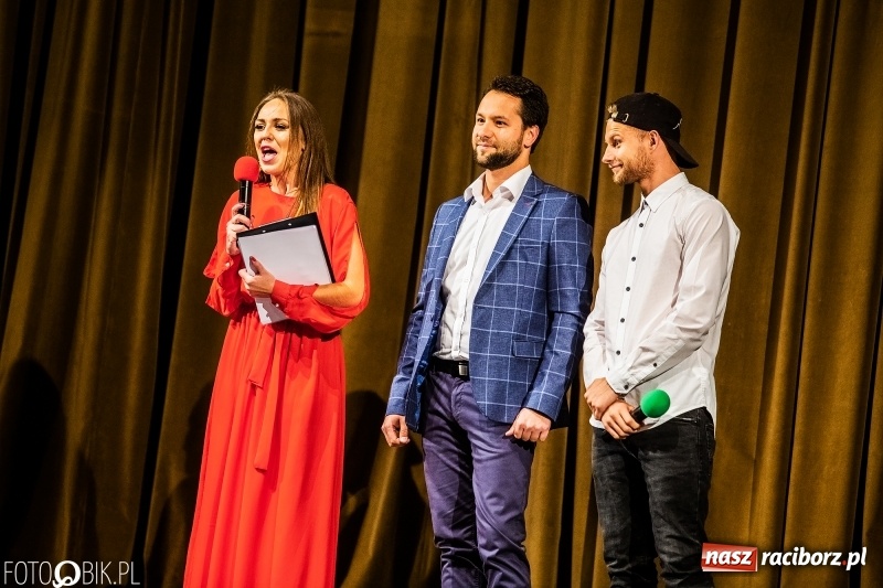 Zdjęcie w galerii na portalu naszraciborz.pl: Gala zespołu tanecznego Skaza w Raciborskim Centrum Kultury wiadomości z regionu