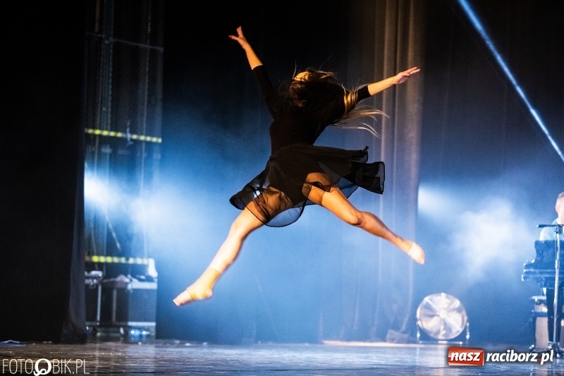 Zdjęcie w galerii na portalu naszraciborz.pl: Gala zespołu tanecznego Skaza w Raciborskim Centrum Kultury wiadomości z regionu