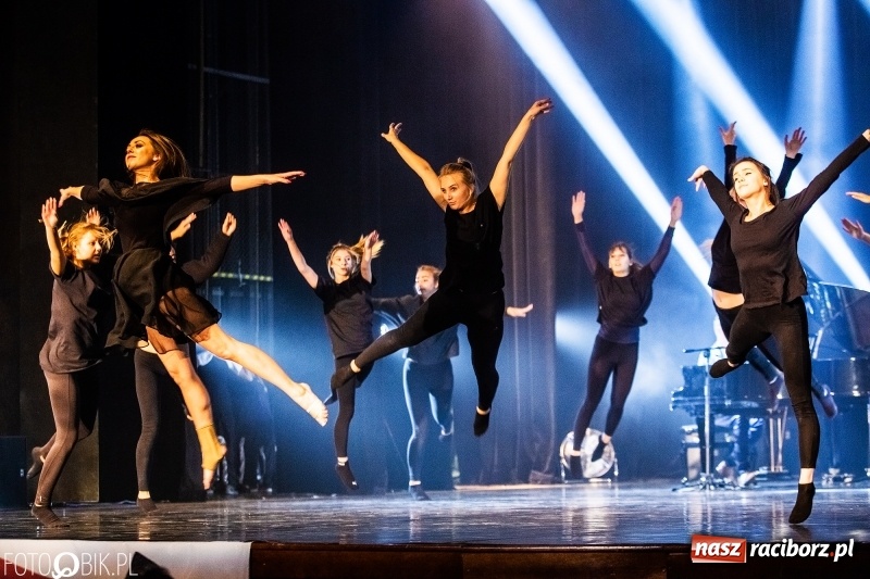 Zdjęcie w galerii na portalu naszraciborz.pl: Gala zespołu tanecznego Skaza w Raciborskim Centrum Kultury wiadomości z regionu