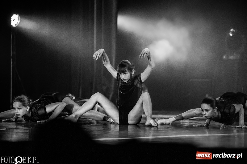 Zdjęcie w galerii na portalu naszraciborz.pl: Gala zespołu tanecznego Skaza w Raciborskim Centrum Kultury wiadomości z regionu