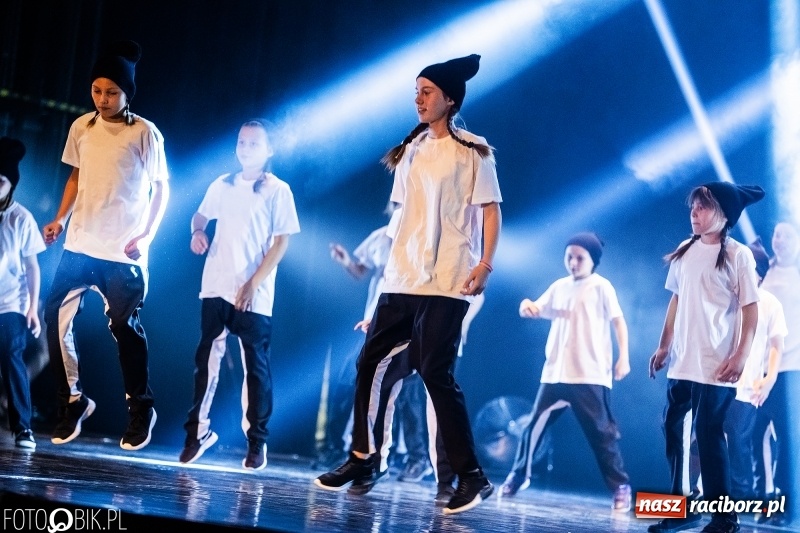 Zdjęcie w galerii na portalu naszraciborz.pl: Gala zespołu tanecznego Skaza w Raciborskim Centrum Kultury wiadomości z regionu