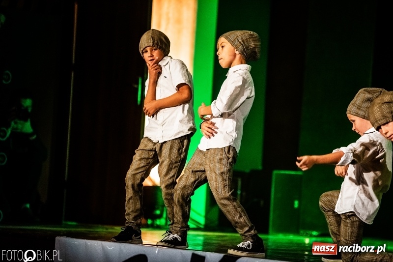 Zdjęcie w galerii na portalu naszraciborz.pl: Gala zespołu tanecznego Skaza w Raciborskim Centrum Kultury wiadomości z regionu