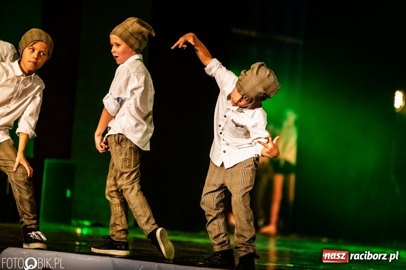 Zdjęcie w galerii na portalu naszraciborz.pl: Gala zespołu tanecznego Skaza w Raciborskim Centrum Kultury wiadomości z regionu