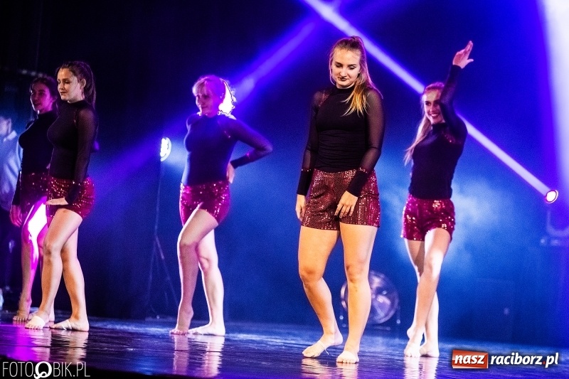 Zdjęcie w galerii na portalu naszraciborz.pl: Gala zespołu tanecznego Skaza w Raciborskim Centrum Kultury wiadomości z regionu