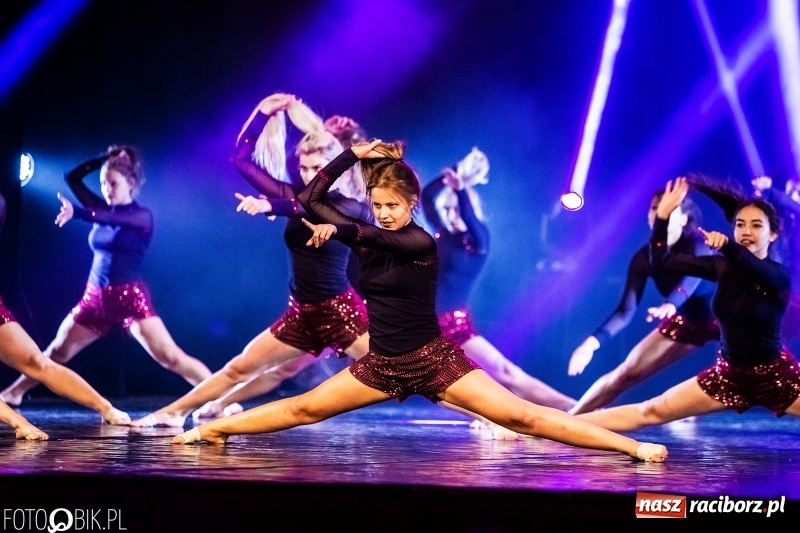 Zdjęcie w galerii na portalu naszraciborz.pl: Gala zespołu tanecznego Skaza w Raciborskim Centrum Kultury wiadomości z regionu