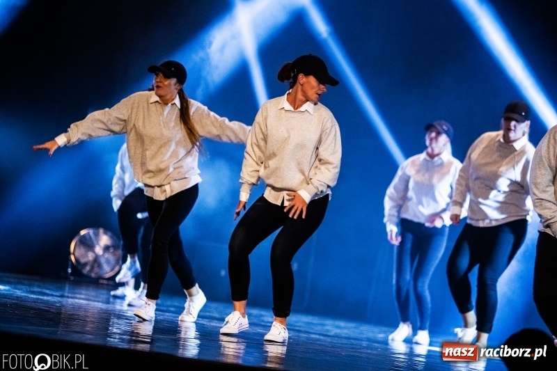 Zdjęcie w galerii na portalu naszraciborz.pl: Gala zespołu tanecznego Skaza w Raciborskim Centrum Kultury wiadomości z regionu